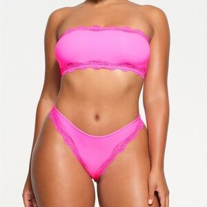 COPY - Skims Fits Everybody Lace Tonal Bandeau